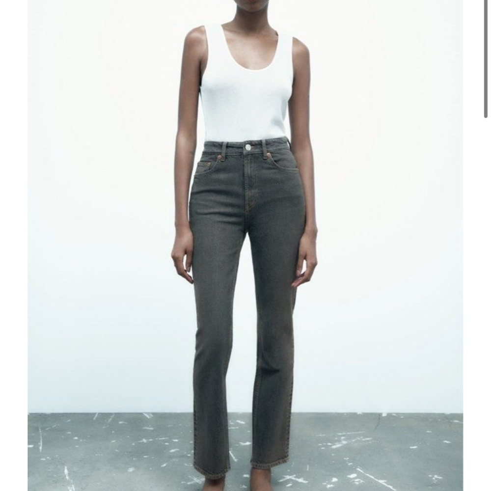 NWT ZARA High Rise Stove Pipe Jeans